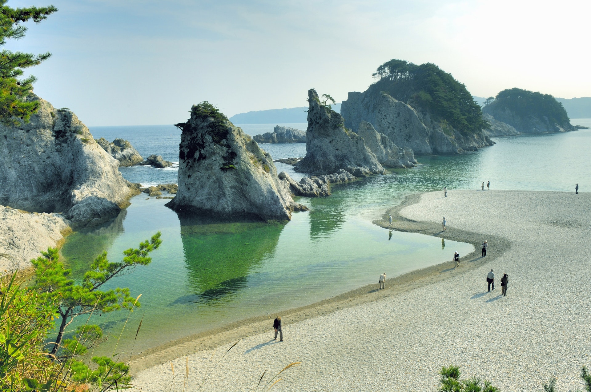  Les 10 millors platges del Japó per a la sorra, el surf i el sushi