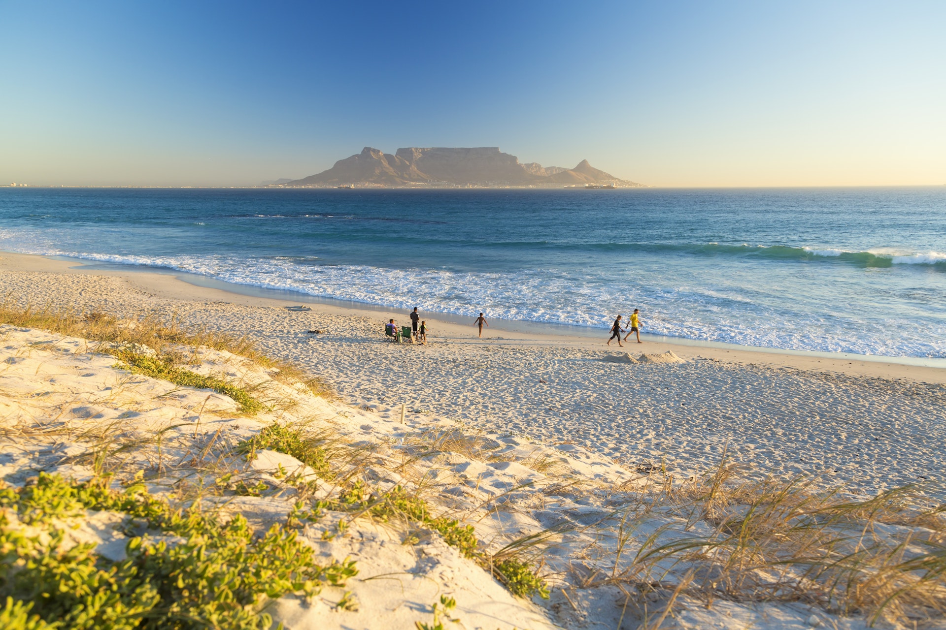  Les 19 millors platges de Sud-àfrica per a sorra, surf i paisatges